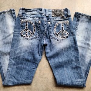 Womans 27x33 MissMe Jean